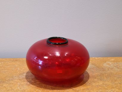 null "Maximilian by Salviati" à Venise (Editeur)

Vase boule en verre rouge à col...