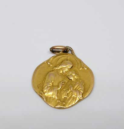 null Médaille en or jaune 750 ‰

Notée 12 mai 1919 et signée Becket

Poinçon hibou

Diamètre...