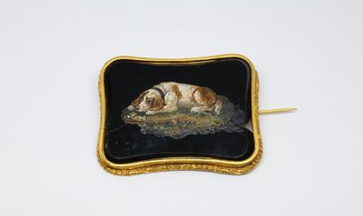 null 
Brooch representing a lying Breton spaniel in micro mosaic (restoration and...