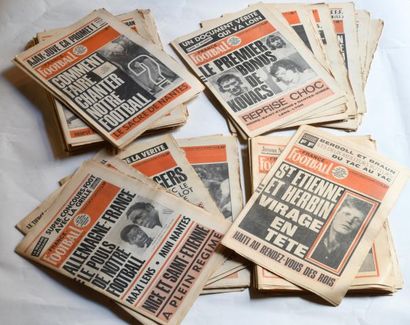 null Revues France Football, de 1973 comprenant 52 revues