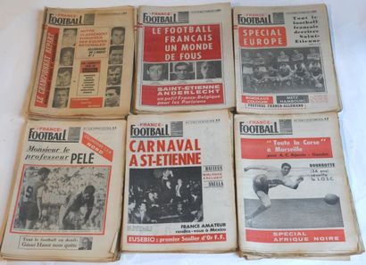 null Revues France Football de 1968 comprenant 50 revues