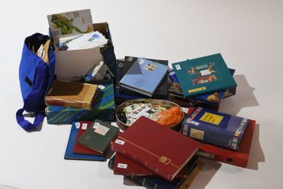 null **/*/O 2 Cartons + 1 Sac France Classique, SM et Moderne + Timbres du Monde...