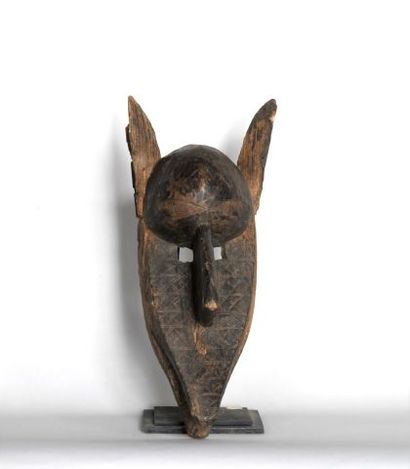 null MALI 

Masque hyène en bois sculpté à patine noire

XXe, de style BAMBARA

H...