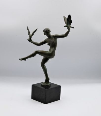 null Marcel André Bouraine known as BRIAND (1886 - 1948)

Dancer with doves

Green...