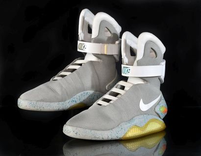  Nike MAG 
"Back to the Future", édition 2011 
Paire de baskets à LED éditée par...