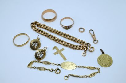 null Lot de bijoux et débris en or jaune 750‰ (bracelet, gourmette, alliances, boucles...