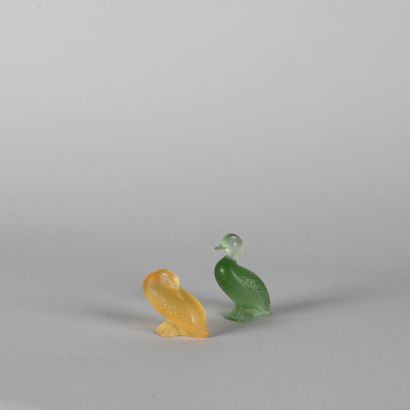 null LALIQUE, France. 

Canard et cane

Deux sujets en cristal moulé, dépoli et coloré...