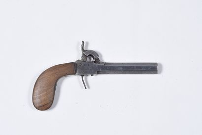Pistolet à coffre à percussion.

Vers 1840....