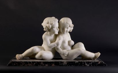 null Ecole début Xxème siècle

Groupe sculpté en marbre blanc, garçon et fillette...