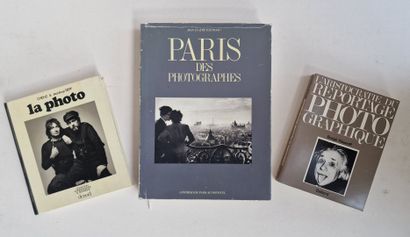 null [Photography] References and general information
Collection of three (3) books...