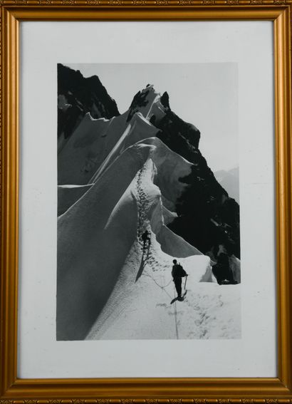 null Georges II TAIRRAZ (1900-1975)
Rochefort Ridge, circa 1940
Vintage silver print...