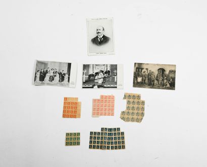 null Discovery picture box, old Chromo papers and postcards
In a 1900 cardboard box,...