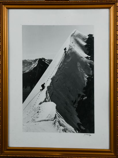 null Georges II TAIRRAZ (1900-1975)
Ascension Les..., circa 1940
Vintage silver print...
