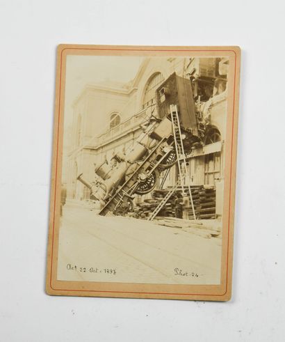 null Anonymous, Paris, late 19th century
Accident on October 22, 1895 at the Paris-Montparnasse...