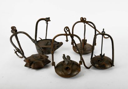 null Reunion of five miner's lamps, four of which are cockerel-shaped.
H: 20 cm for...