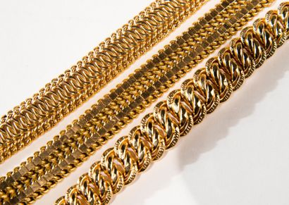 null Lot en or jaune: 2 bracelets souples et un collier mailles souples, poids: 123...