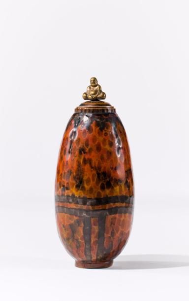 Théodore CHANUT (1872 - ?) Vase ovoïde fuselé en dinanderie à décor polychrome d'oxydes...