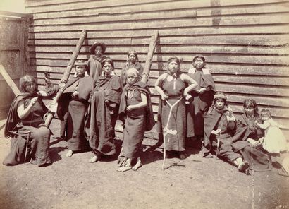 null CHILI. ENSEMBLE EXCEPTIONNEL DE 46 PHOTOGRAPHIES prises au Chili entre 1890...