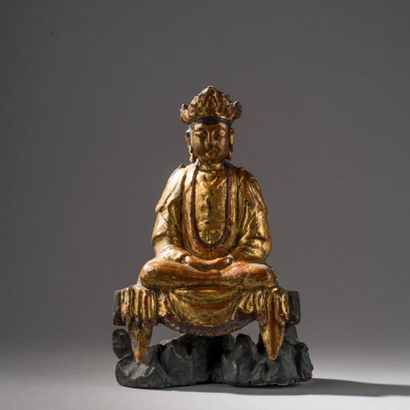 null CHINE, XVIIe, XVIIIe siècle. Statuette de Bodhisattva en bois laqué rouge et...