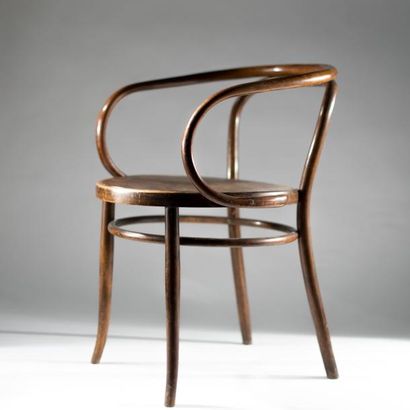 THONET Chaise en bois courbé, modèle "6009" dite "Le Corbusier" (Sauts de placage...