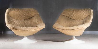 Pierre Paulin pour Artifort Paire de fauteuils "F557" ou "Oyster" Coque en polyester...