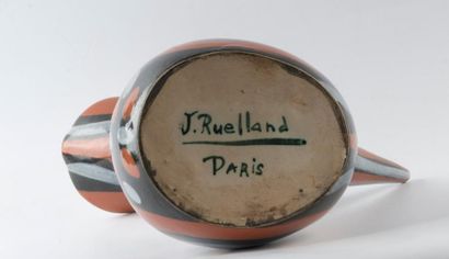 Jacques RUELLAND (1926-2008) Rare pichet zoomorphe orné de cercles de couleurs oranges...