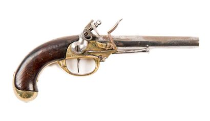 null Pistolet d'arçon à silex modèle 1777.
Canon rond, à méplats. Coffre en bronze...