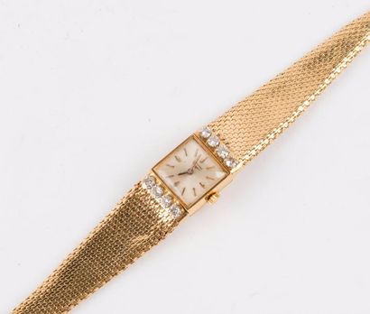 LONGINES Montre-bracelet de femme en or jaune 750 millièmes (18k), le boîtier orné...