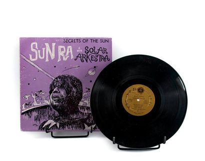 null 1 disque 33t original de Sun Ra & His Solar Arkestra - Secrets of the Sun (El...