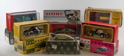 null Lot de 8 voitures 1/43 ème en boîte comprenant :2 Vanguards ( Austin Healey...