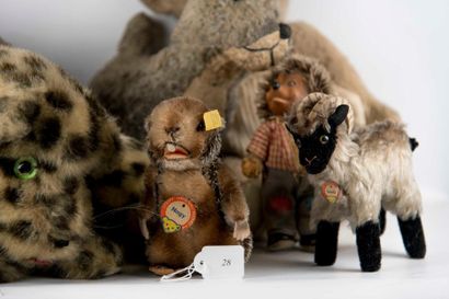 null Steiff , trois personnages en peluche : le hérisson «  Mucki » ( sans étiquette...