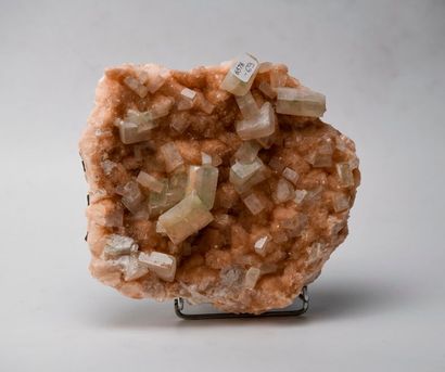 null Stilbite apophyllite. Origine : Inde + socle