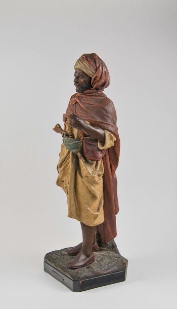 null Joseph LE GULUCHE (1849-1915). "Chef Kabyle". Terre cuite polychrome, signée...