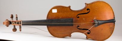 null Violon d'étude, porte une étiquette Copie d'Antonius Stradivarius Cremonensis...