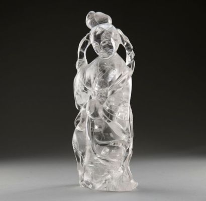 null CHINE, XXème siècle. Statuette de Guanyin en cristal de roche
représentée debout,...