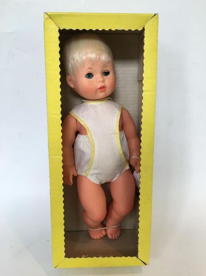 null Italocremona "Mon bébé", Nicolino 40, plastique dur, sous vêtements. Neuf en...