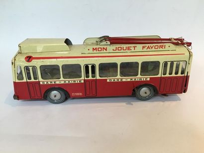 null Joustra, trolley bus " Mon jouet favori" " Gare Mairie" en tôle beige et rouge,...