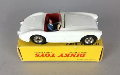 null Dinky Toys France, Austin-Healey 100 ref 546, blanche avec conducteur, très...