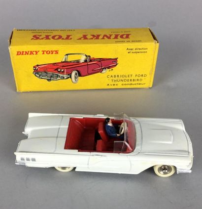 null Dinky Toys France, cabriolet Ford " Thunderbird", réf 555, blanche intérieur...