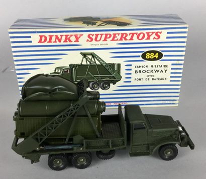null Dinky Toys France, Camion militaire Brockway avec pont de bateaux, réf 884,...