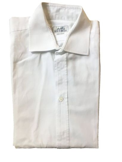 HERMES. Homme. Chemise blanche à manches...