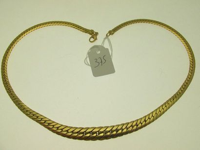  1 collier maille anglaise en chute, or, bossué 16,9g