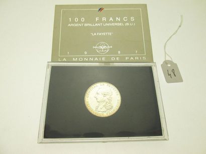  1 pièce de 100Frs argent "La Fayette", 1987, par La Monnaie de Paris, 15g dans son...