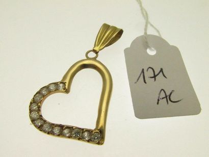 1 pendentif en forme de coeur monture or partiellement serti de pierres, bossué PB 1,9g AC