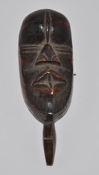 Petit masque africain en bois, XXème, H :...