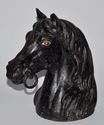 null Cast iron horse's head, horse butcher's sign, early 20th century, H: 27 cm,...