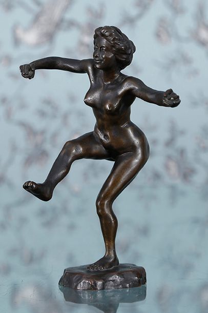 François-Rupert CARABIN (1862-1932) Danseuse aux crotales

1905-1906

Bronze à patine... Gazette Drouot
