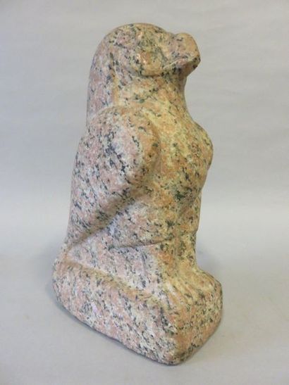 null Pink granite bird. 33x12x22 cm