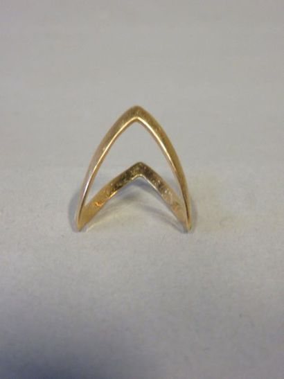 Bague Gold ring in the shape of triangles. 2,7 grs
