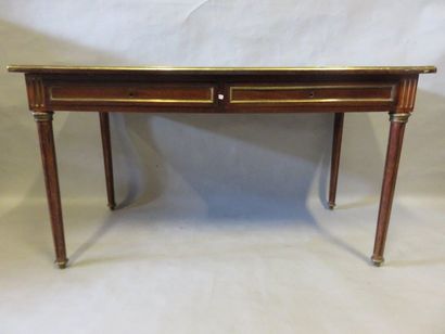 Bureau Mahogany flat desk with two drawers in the Louis XVI style. 74x131x69 cm